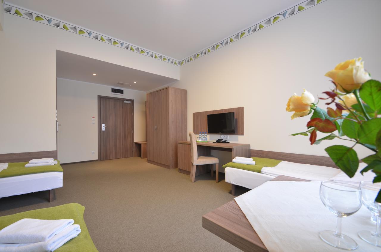 Hotel Zorza Колобжег Екстериор снимка